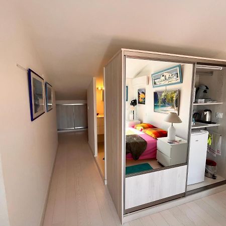 Belle Chambre Spacieuse, Tropezienne, Vue Remparts, Clim, Parking Ег-Морт Екстер'єр фото